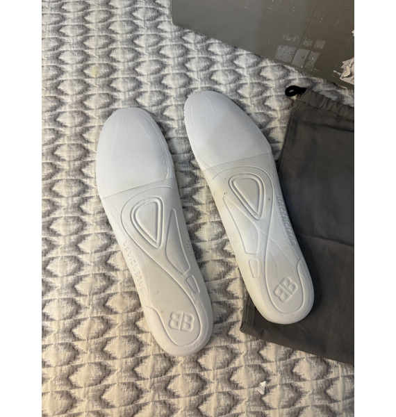 Кроссовки • Balenciaga • Черный