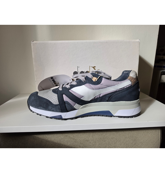 Кроссовки • Diadora • Серый