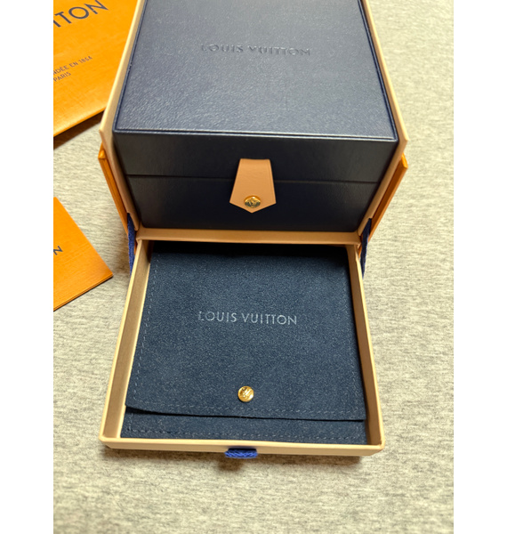 Подвеска • Louis Vuitton • Белый