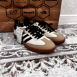 Кроссовки • adidas • Бежевый