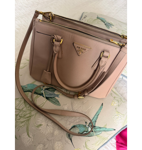 Сумка • Prada • Бежевый