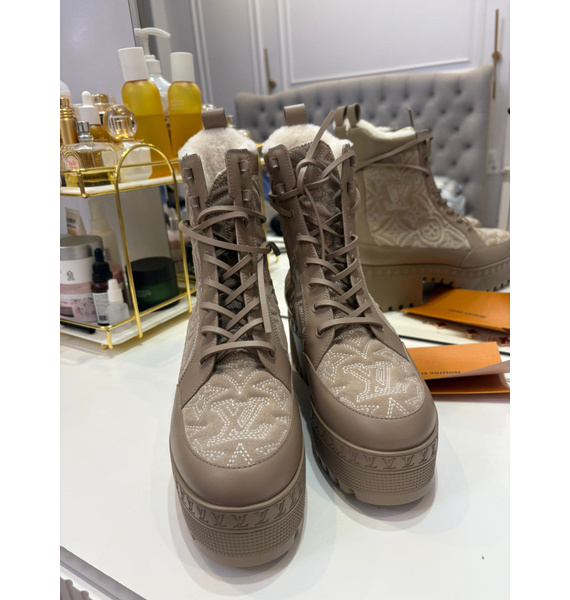 Ботинки • Louis Vuitton • Бежевый