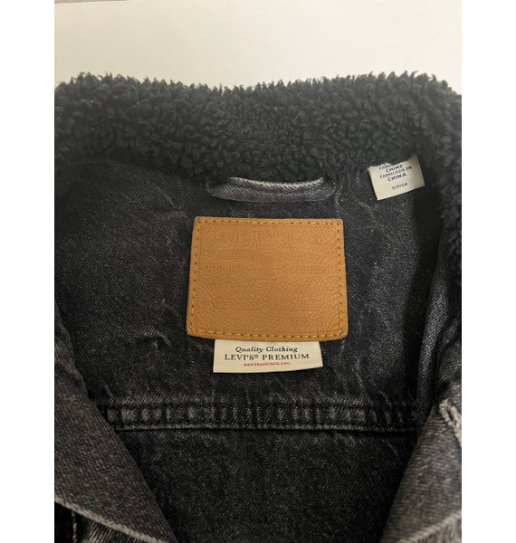 Куртка • Levi's • Другое