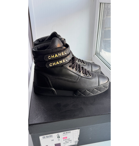 Сникерсы • Chanel • Черный