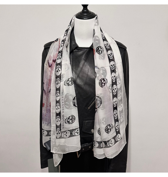 Шаль • Alexander McQueen • Белый