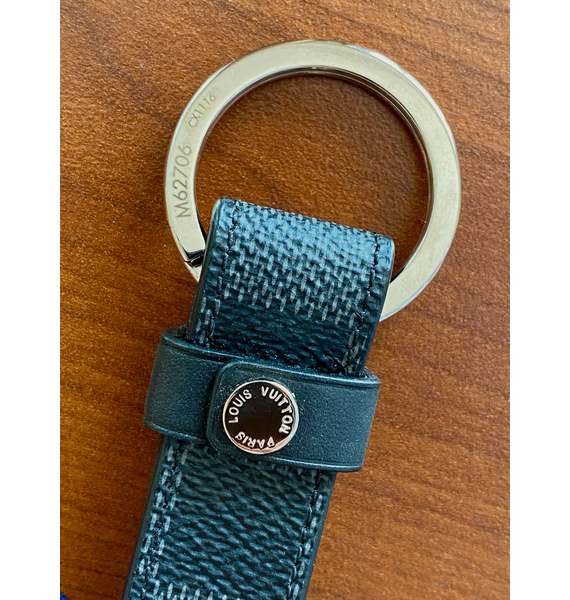 Брелок • Louis Vuitton • Серый