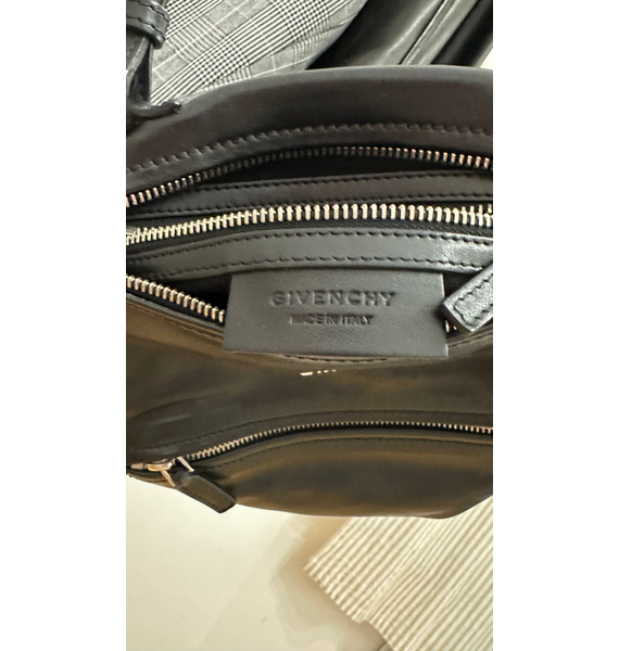 Сумка • Givenchy • Черный