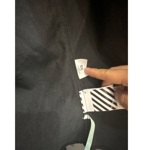 Куртка • Off-White • Черный