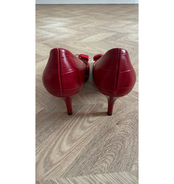 Туфли • Salvatore Ferragamo • Красный