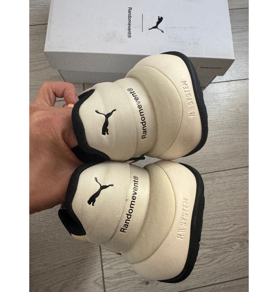 Кроссовки • PUMA • Бежевый