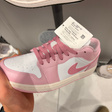 Кроссовки • Nike • Розовый