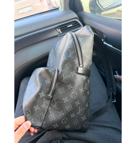 Рюкзак • Louis Vuitton • Черный