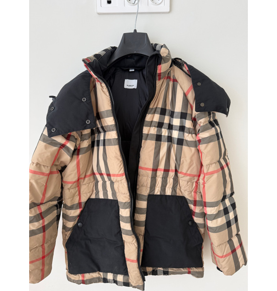 Пуховик • Burberry • Мульти
