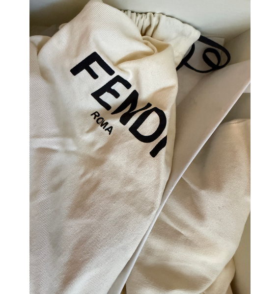 Босоножки • Fendi • Бежевый
