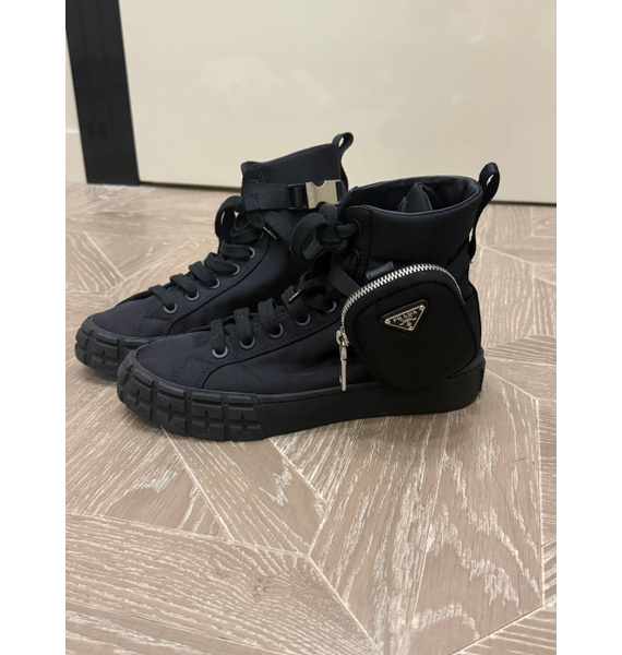 Кроссовки • Prada • Черный