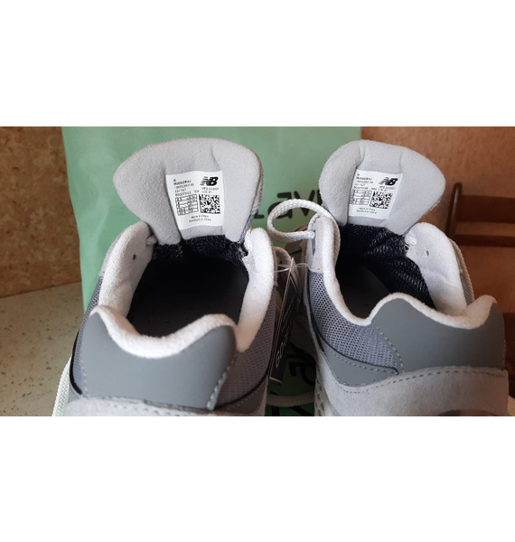 Кроссовки • New Balance • Серый