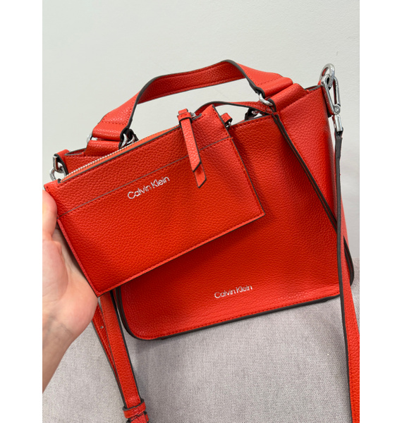 Сумка • Calvin Klein • Красный