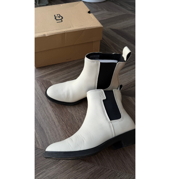 Сапоги • UGG • Белый