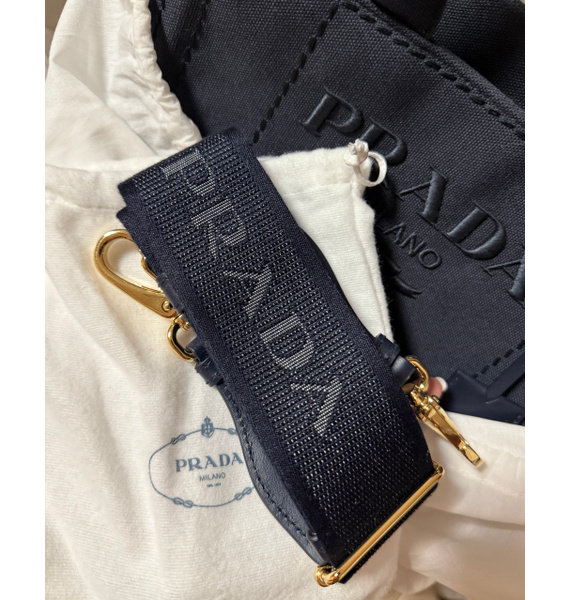 Сумка • Prada • Темно-синий