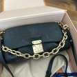 Сумка • Louis Vuitton • Черный