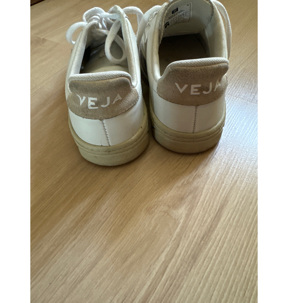 Кроссовки • VEJA • Белый