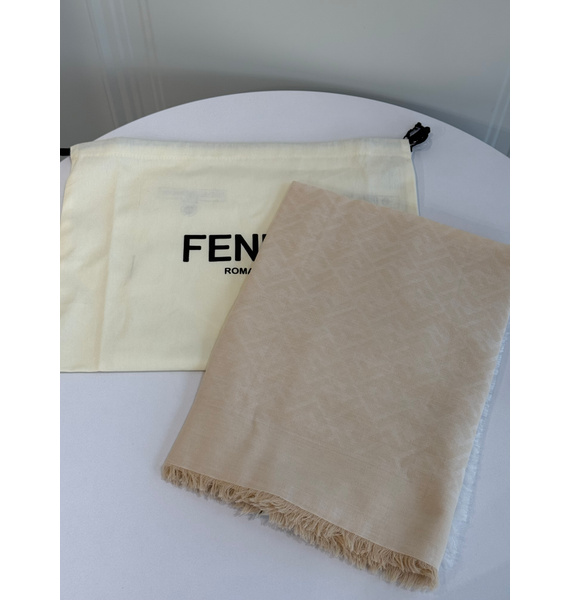 Палантин • Fendi • Бежевый