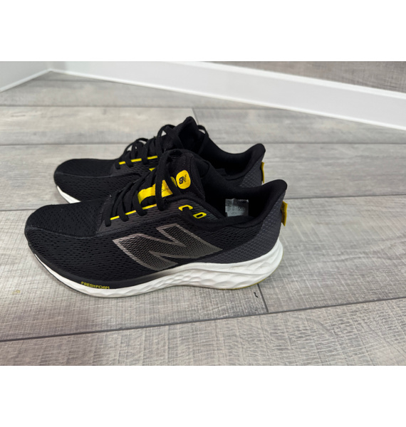 Кроссовки • New Balance • Черный