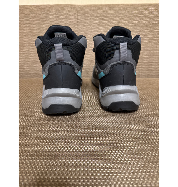 Кроссовки • adidas • Серый