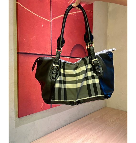 Сумка • Burberry • Черный