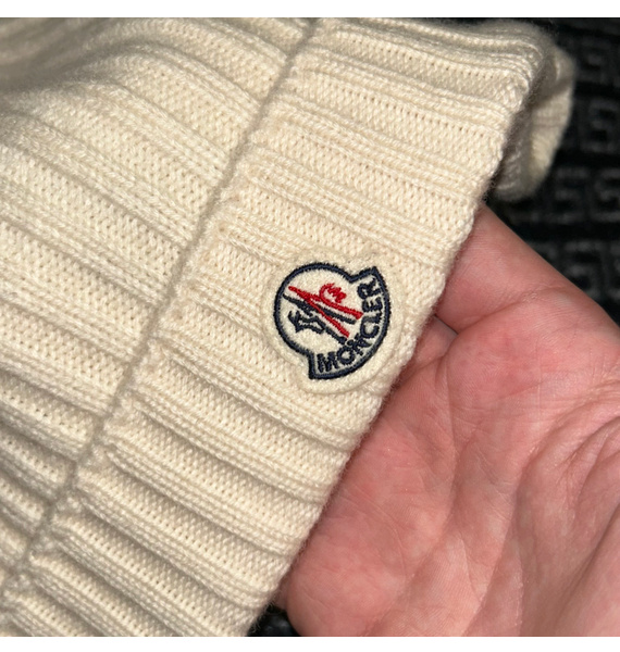 Шапка • Moncler • Белый