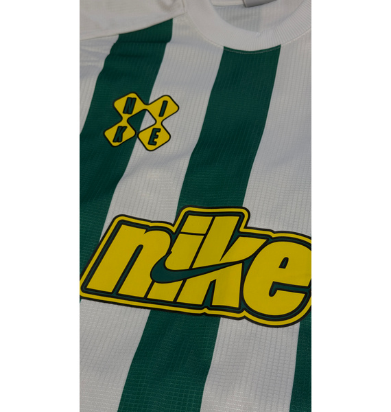 Футболка • Nike • Зеленый