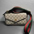Сумка • Gucci • Бежевый