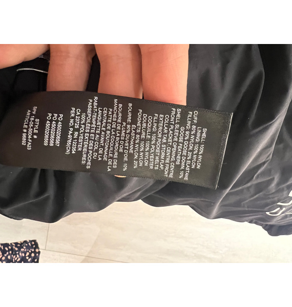 Куртка • Aritzia • Черный