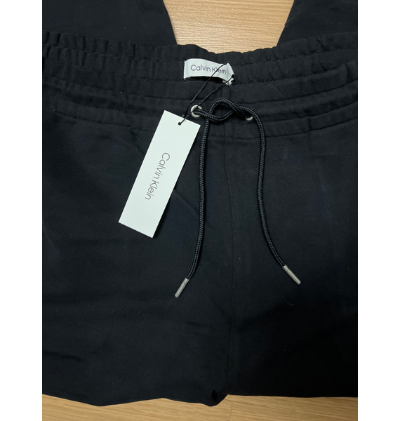 Джоггеры • Calvin Klein • Черный