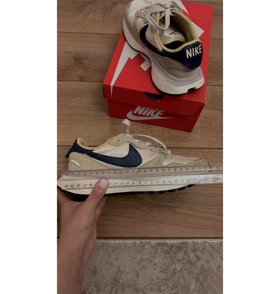 Кроссовки • Nike • Бежевый