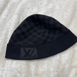 Шапка • Louis Vuitton • Черный