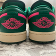 Кроссовки • Nike • Зеленый