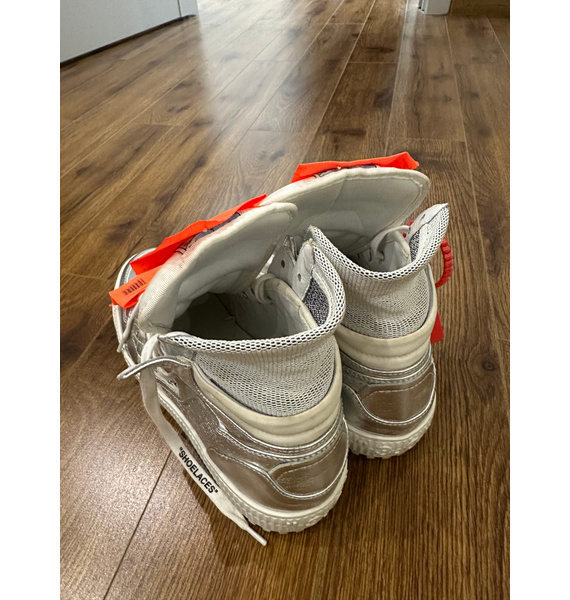 Кроссовки • Off-White • Серебряный