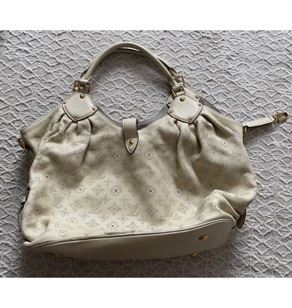 Сумка • Louis Vuitton • Бежевый