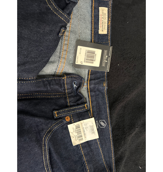 Джинсы • Levi's • Темно-синий