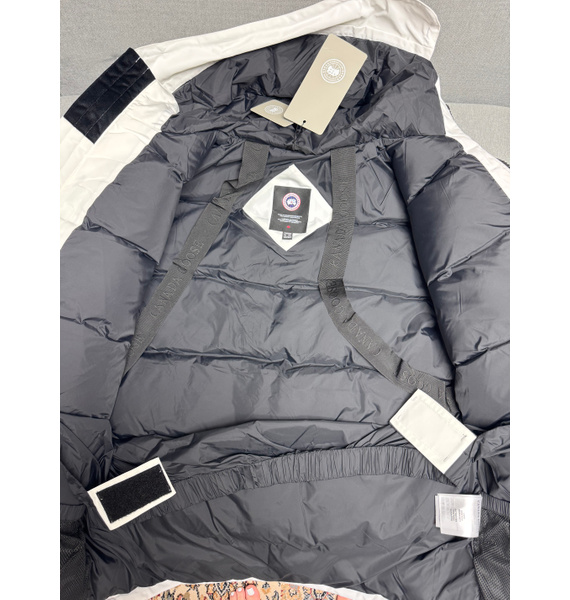 Куртка • Canada Goose • Белый