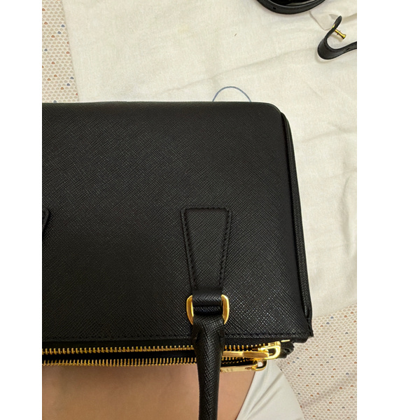 Сумка • Prada • Черный