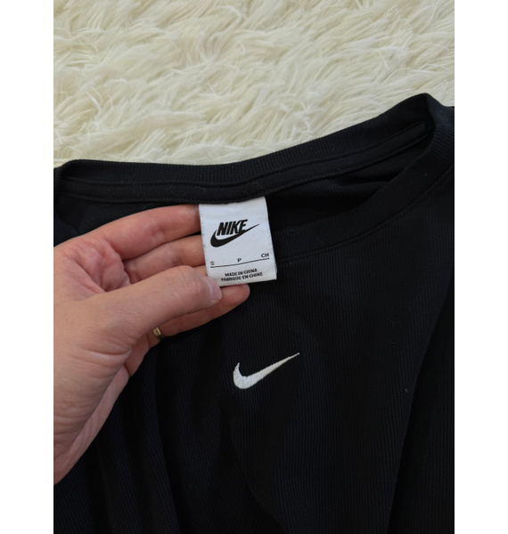 Лонгслив • Nike • Черный