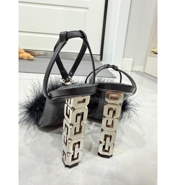 Босоножки • Givenchy • Черный
