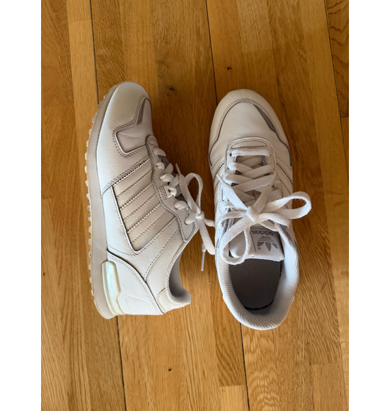 Кроссовки • adidas • Белый