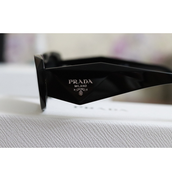 Очки • Prada Eyewear • Черный