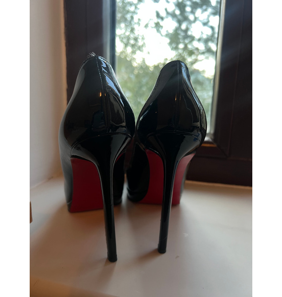 Туфли • Christian Louboutin • Черный