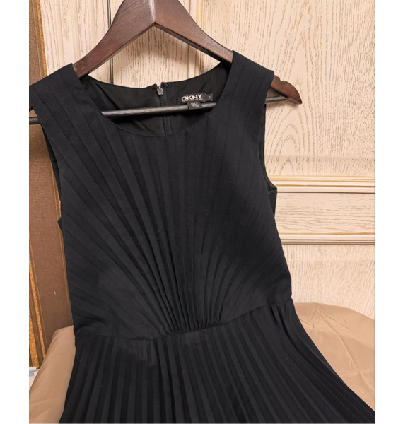 Платье • DKNY • Черный