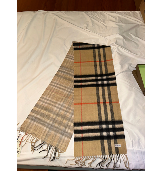 Шарф • Burberry • Коричневый