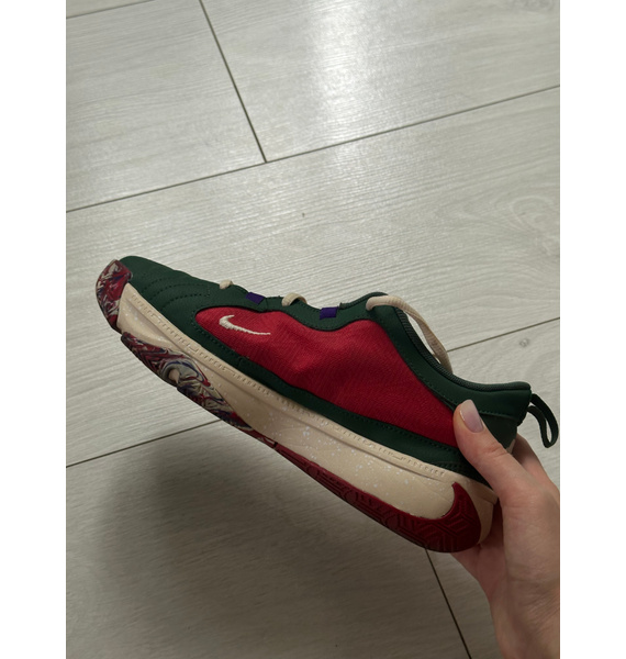 Кроссовки • Nike • Зеленый